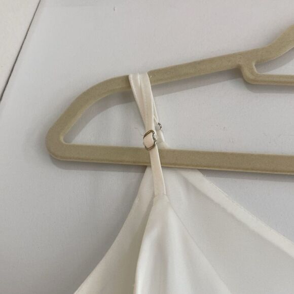 White Feather trim top - Picture 4 of 4